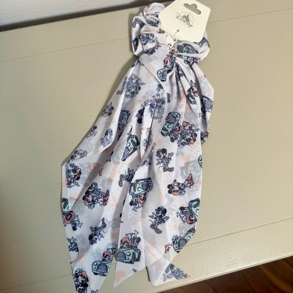 NWT. Disney Parks hair scrunchie scarf. Minnie Mickey